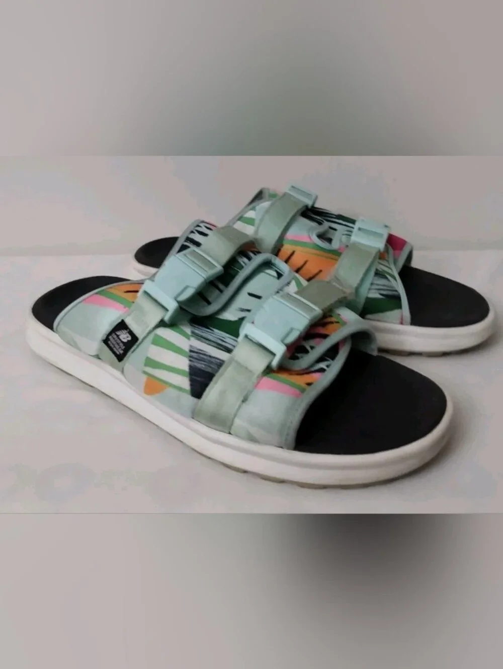 MENS NEW BALANCE 330 SLIDES SIZE 11 SANDALS